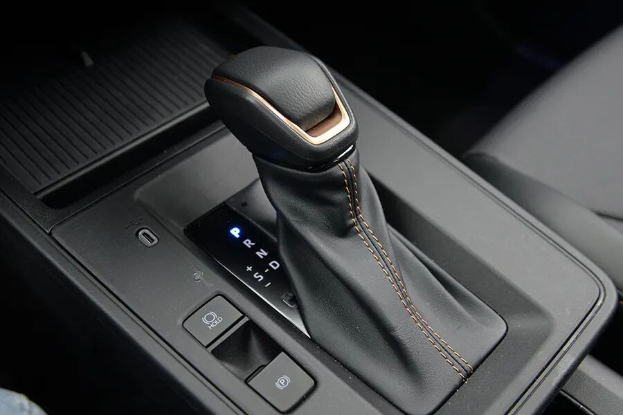 新卡罗拉质量怎么样_卡罗拉锐放混动版配置_2026款卡罗拉锐放价格