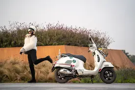 详细测评Vespa GTS 300 Super︱说说车子本身（上）图片