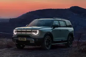 9.99万！全新BJ30有无槽点？四驱车型太少，次低配最为推荐！图片