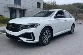 大众也是“掀桌子”了！朗逸跌至6.89万起，3月份热销24042辆图片