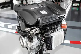 技术：解读奔驰AMG A45，2.0T四缸发动机做到421马力的秘诀图片