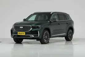 星越L 2025款 2.0TD 高功自动四驱东方曜望月版车型大概如何？图片