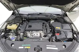 雪铁龙C6：除了发动机有点儿吵，底盘是真的令人折服！图片