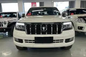 恒天L4600实拍，搭载V8发动机，完美复刻丰田陆巡图片