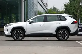 全球销量超1000万台，备受追捧的RAV4荣放，真实表现怎么样？图片