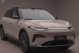 零跑 C11 大屏 8295，深蓝 S07 简约科技，15 万车机谁更聪明？