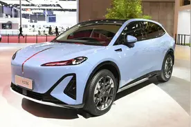 上海车展国潮纯电豪华SUV驾到！红旗天工06价格17.98万起真香！