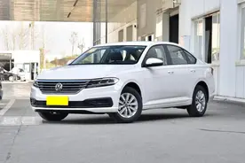 实拍2022款朗逸，11.29万起，配1.5L或1.4T动力，家用挑不出毛病图片