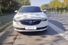 落地9万元的合资品牌轿车，还配6AT变速箱，别克英朗值得买吗？图片