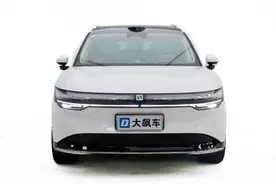 极氪7X：看哪儿都新鲜，很多设计头回见！图片