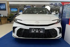 第九代全新丰田凯美瑞上市，三种外观，8155芯片，值得买吗？图片