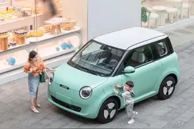 长安LUMIN糯玉米即将开启预售 微型纯电车市场争夺战图片