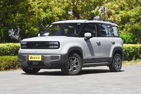 宝骏悦也Plus配置解读，五门四座方盒子，续航401km，9.38万起售图片