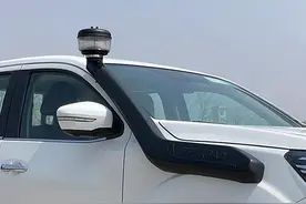 沙漠巡洋舰——郑州日产锐骐6极地版图片