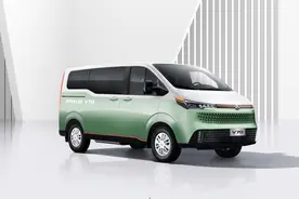 社恐患儿最佳座驾？这大通新车搭2.0T+9AT 实用度直接满分！图片