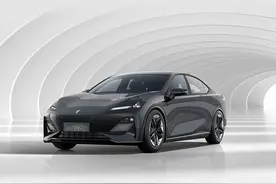 长安深蓝SL03：誓要开创15-30万级电动车蓝海市场图片