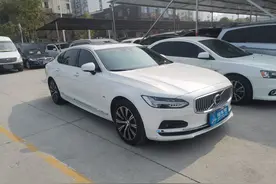 沃尔沃S90两年前落地35万，才跑九千公里就16万贱卖，抢着要？图片