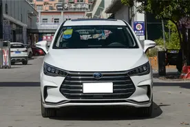 解析比亚迪宋MAX，紧凑型MPV，7座布局，配1.5T+6挡手动变速箱图片