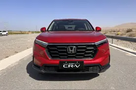 18.59万元起，拥有七座，抢先体验本田CR-V图片