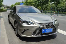 网上没赢过，销量没输过，雷克萨斯ES200究竟是不是一台好车？图片