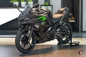 川崎NINJA 500来袭，轻量化设计+动力升级，45800元起售性价比如何图片