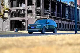 男人心中的“白月光”？全新一代路虎揽胜典范加长版又上新了哪些技术？图片