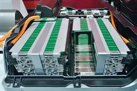 换个电池十几万！新能源汽车，维修成本有多高？图片