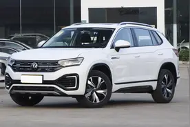 24.29万！体验探岳GTE：插电式动力，综合油耗1.6L，空间奢华图片