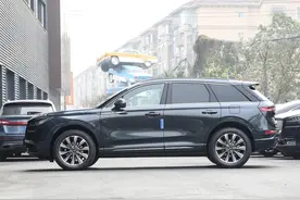 林肯冒险家推出限量版，车长4615mm，2.0T+8AT，吃92粗粮图片