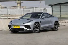 纯电跑车“优选”：哪吒GT，17.88万起配置丰富，它值得入手吗？图片