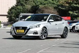 外观沉稳大气，驾驶感受出众，一起解析2021款天籁图片