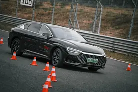 动态试驾完汉DM-p，终于知道为什么比亚迪汉一个月能卖两万台了图片