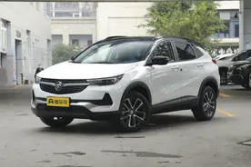 上班代步适合开小型SUV，不妨看看别克昂科拉，空间大、油耗低图片