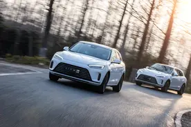 华为再次重申不造车，华为Logo被禁用，让出C位！赛力斯赢麻了！图片