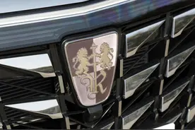 上汽荣威iMAX8迎来年度改款，尺寸超奥德赛，家用/商务的首选图片