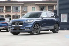 被冷落的林肯飞行家，入门3.0T+10AT动力，轴距超3米，为何不火？图片