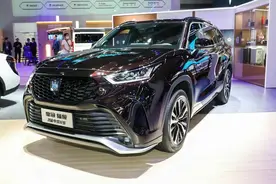 皇冠陆放真实落地分享，百公里油耗7.02升，这些缺点你能接受吗？图片