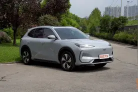 十万级家用纯电SUV，吉利银河E5值得买吗？喵哥告诉你试驾感受图片