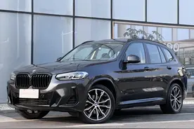 宝马操控，准新体验——2023款宝马X3xDrive30i领先型曜夜套装图片