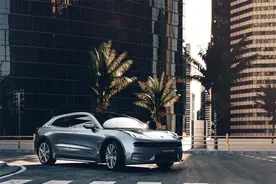 早买一天多花4100元 极氪001又遭车主投诉？图片