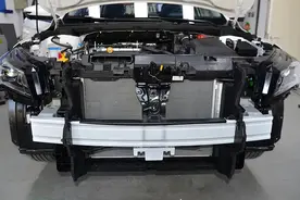 廉价合资车经常减配防撞梁，拆这辆自主品牌看看图片