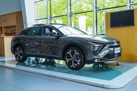 不再是顶配之下皆丐版，我打赌：凡尔赛C5 X真的能火图片