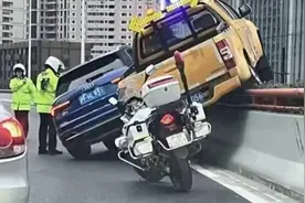上海内环高架桥开“斗气车”或被判10年图片