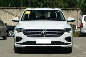 新款朗逸外观沉稳耐看，搭载1.5L+6AT变速箱，作为家用到底怎么样图片