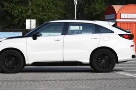 本田这款SUV“跌麻了”！配2.0T+9AT，大五座空间，还喝92粗粮图片