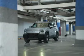 又一款“方盒子”SUV，不到20万带空悬，长安深蓝G318能行吗？图片