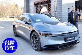 分秒试驾：亲密接触极氪007，它为啥是20万+级别新能源轿车天花板