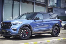 多活塞和单活塞卡钳区别/意义，探险者改装刹车升级案例，TEI刹车图片