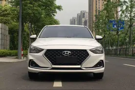 落地不足8万！省油耐看性价比高，入门配自动挡，带你看现代悦动图片