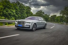 售价高达547万元，试驾劳斯莱斯古思特长轴距版图片